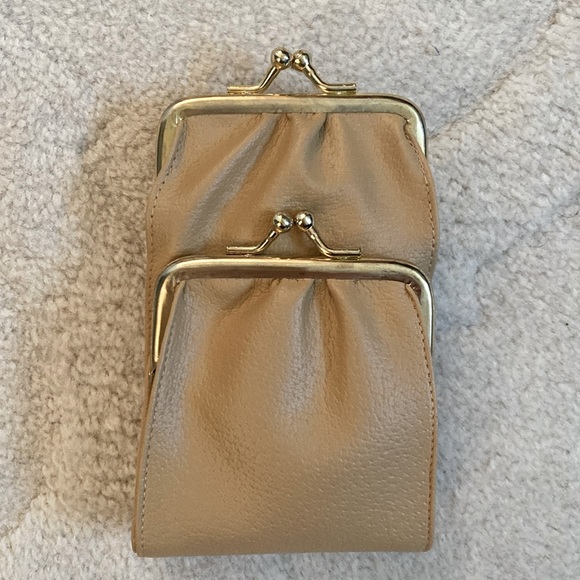 Handbags - Vintage! Faux Leather Kisslock Cigarette Case/Wallet